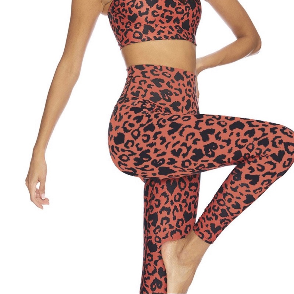 NWT Beach Riot Piper Legging in Love Red Leopard